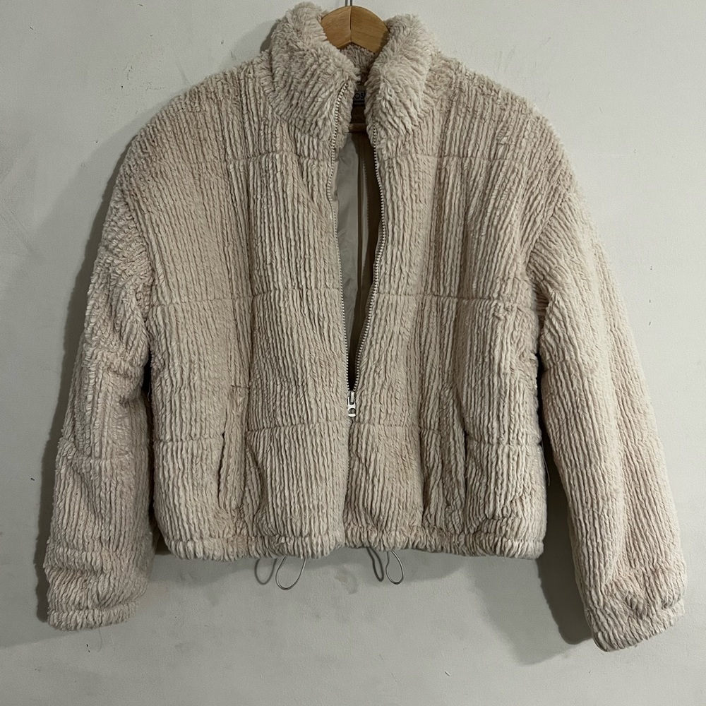 Stoosh by 26 international knit jacket large beige